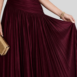 Geneviève – Robe Longue Plissée Élégante