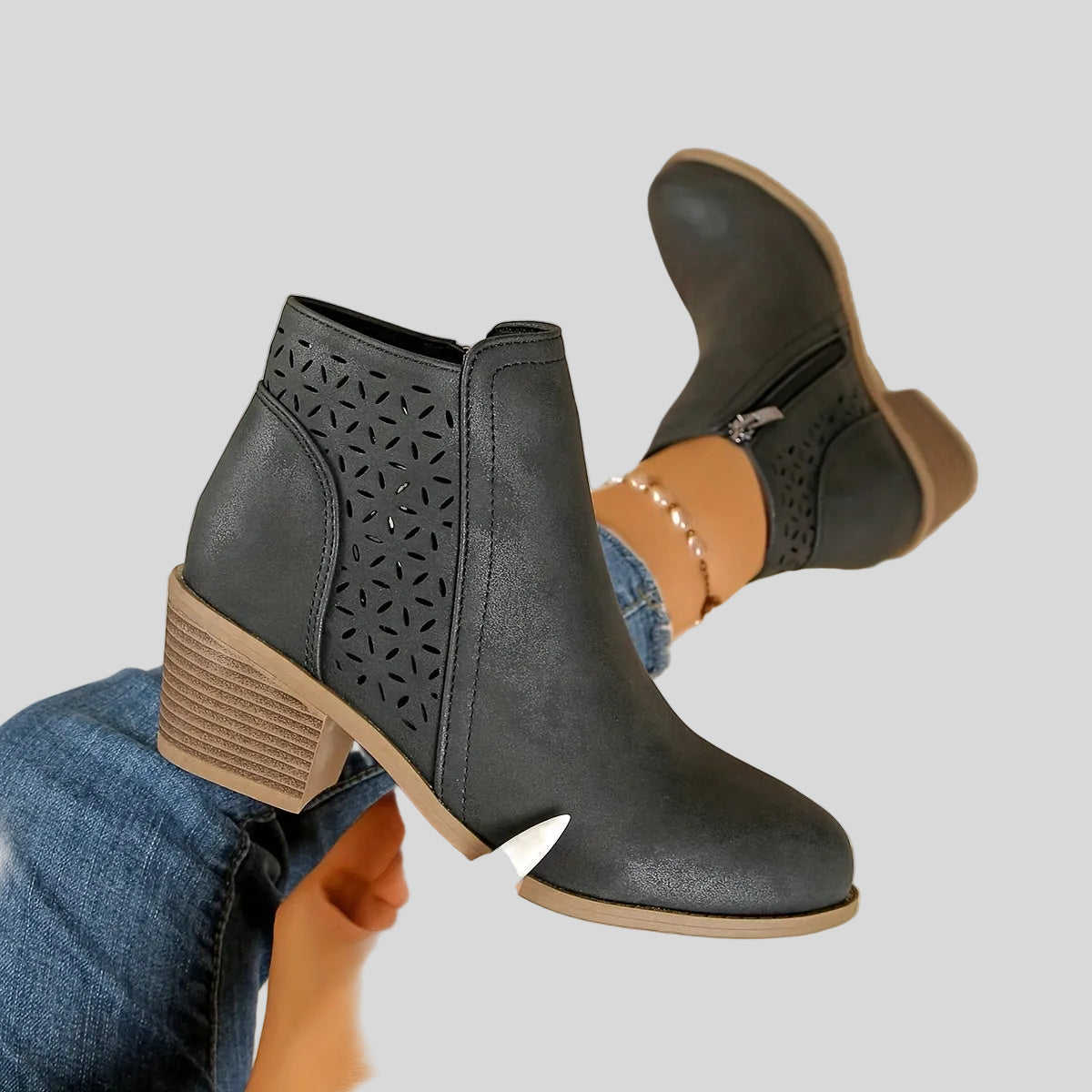 Élodie – Bottines Élégantes Perforées