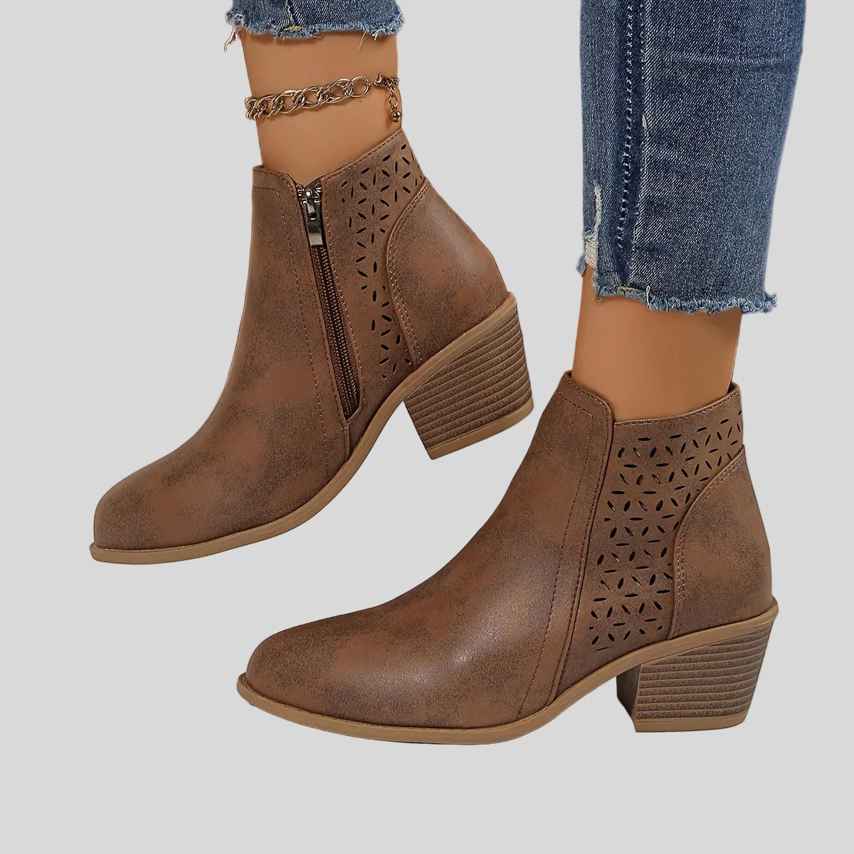 Élodie – Bottines Élégantes Perforées