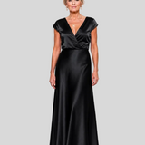 Camille – Robe Longue Satinée Élégante