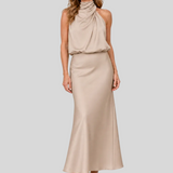 Manon – Robe Longue Satinée Élégante