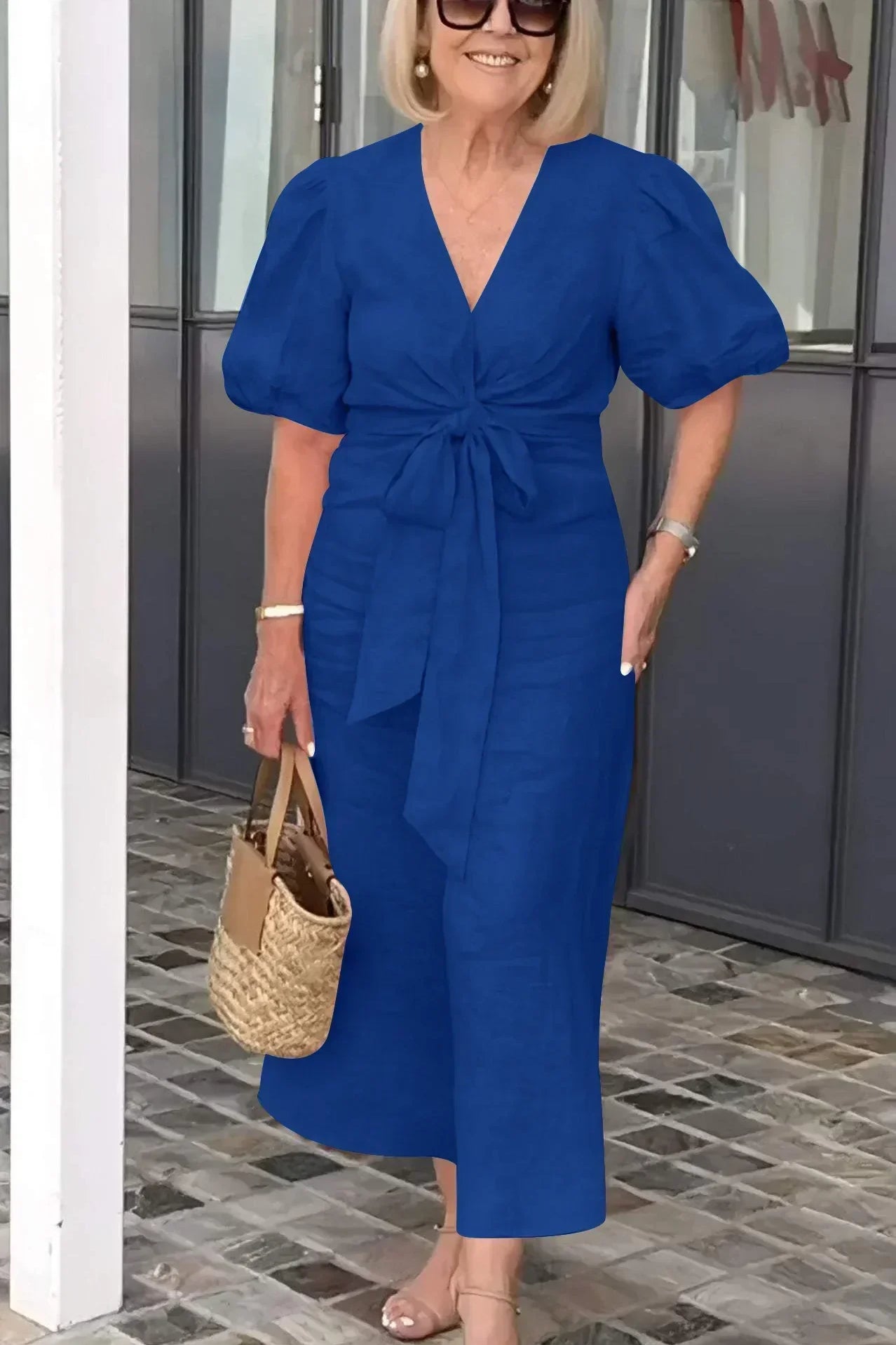 Lynora - Robe Midi Élégante À Encolure En V